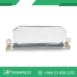 اسم على المكتب