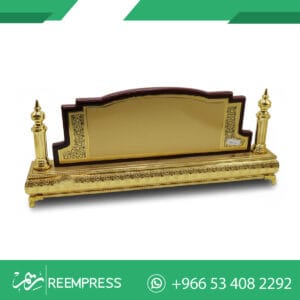 لوحة اسم على المكتب